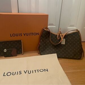Louis Vuitton Brown Monogram Women's Bag Brand New and Never used !